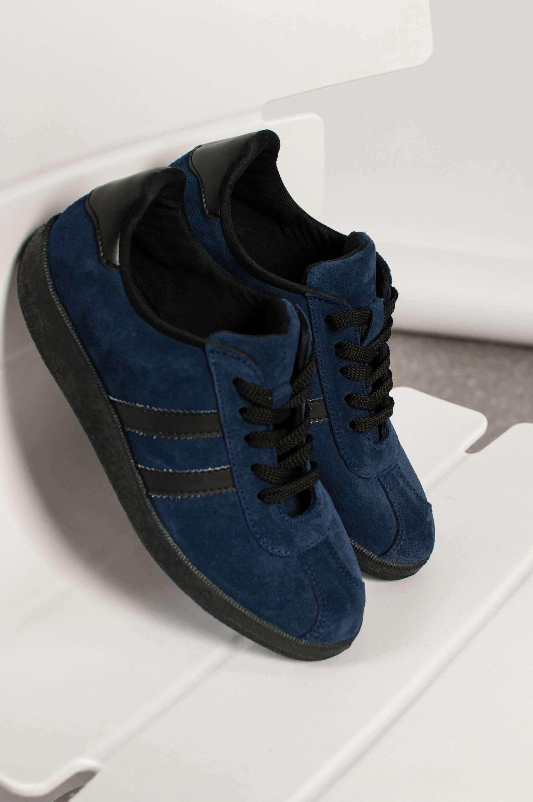 Кеды жаночыя «Лідскія» цёмна-сінія з чорная падэшвай